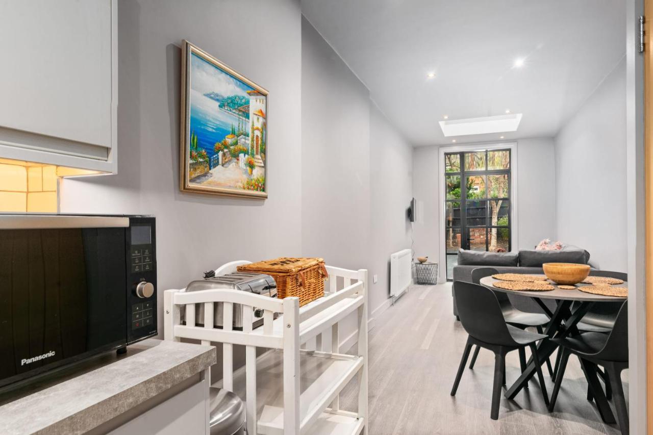 Lovely 2-Bed Apartment - Hosted By Guestready Londyn Zewnętrze zdjęcie